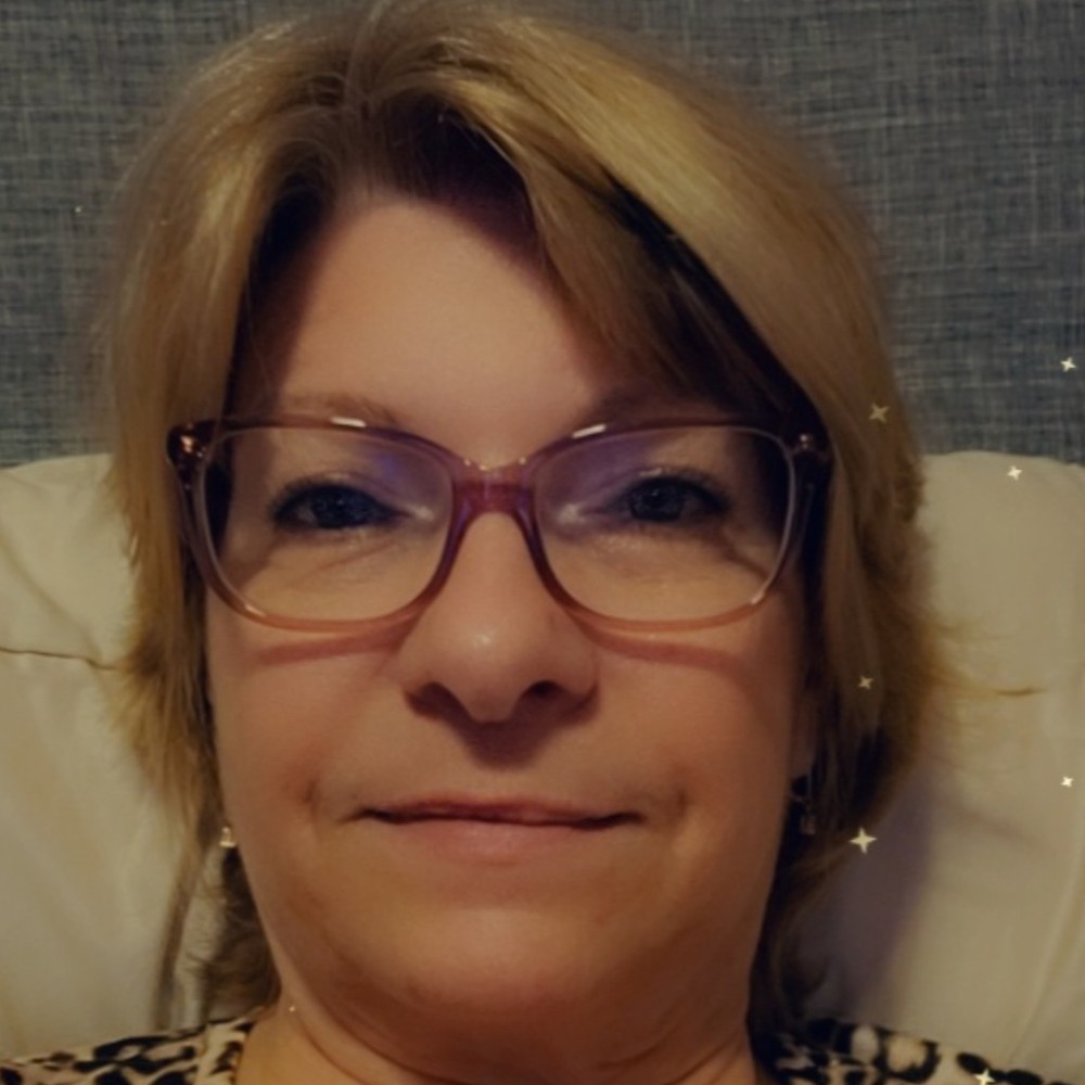 Meet your Posher, Cynthia